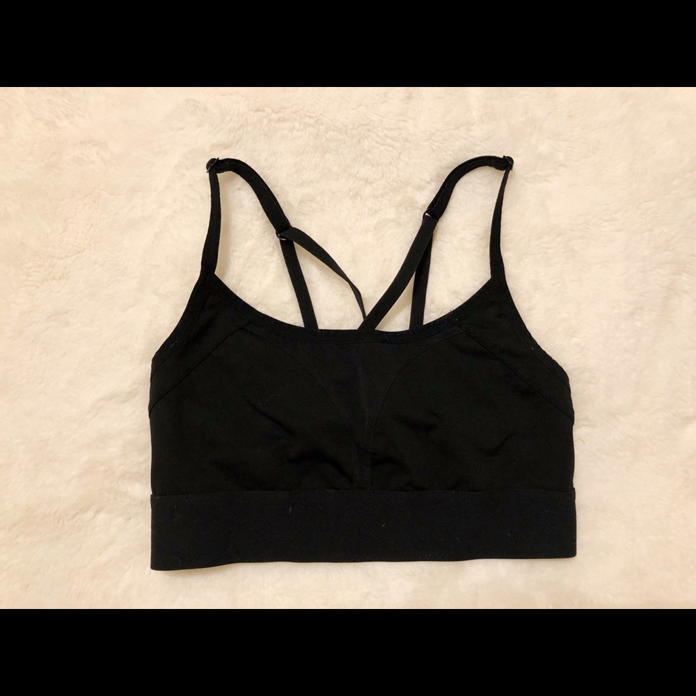 VS PINK Ultimate Sports Bra
